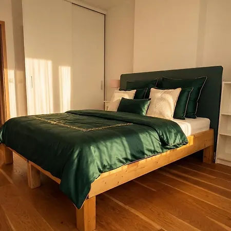 Sunny And Cozy In The Center With Free Parking Apartamento
